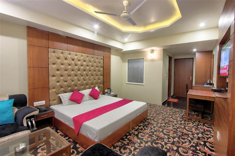 Hotel Neelam Manali Near Volvo Bus Stand Manali Экстерьер фото